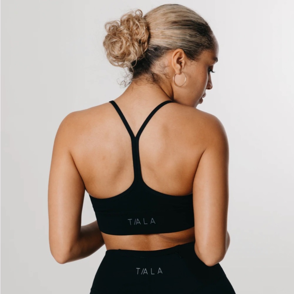 TALA skinluxe racer strap sports bra -  shadow black 🖤✨